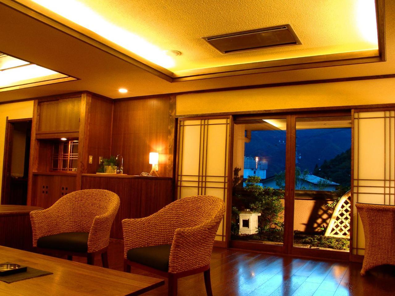 Miyako Hotel Gero Ruang foto